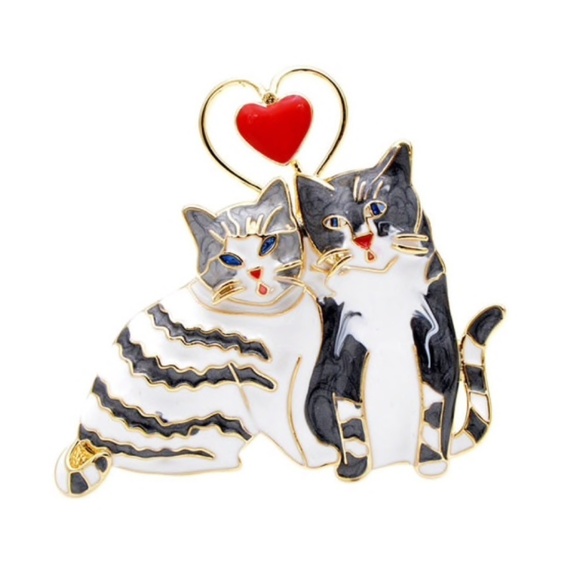 Grey Cats With Heart Brooch: A Feline Expression of Love - Picture 1 of 1